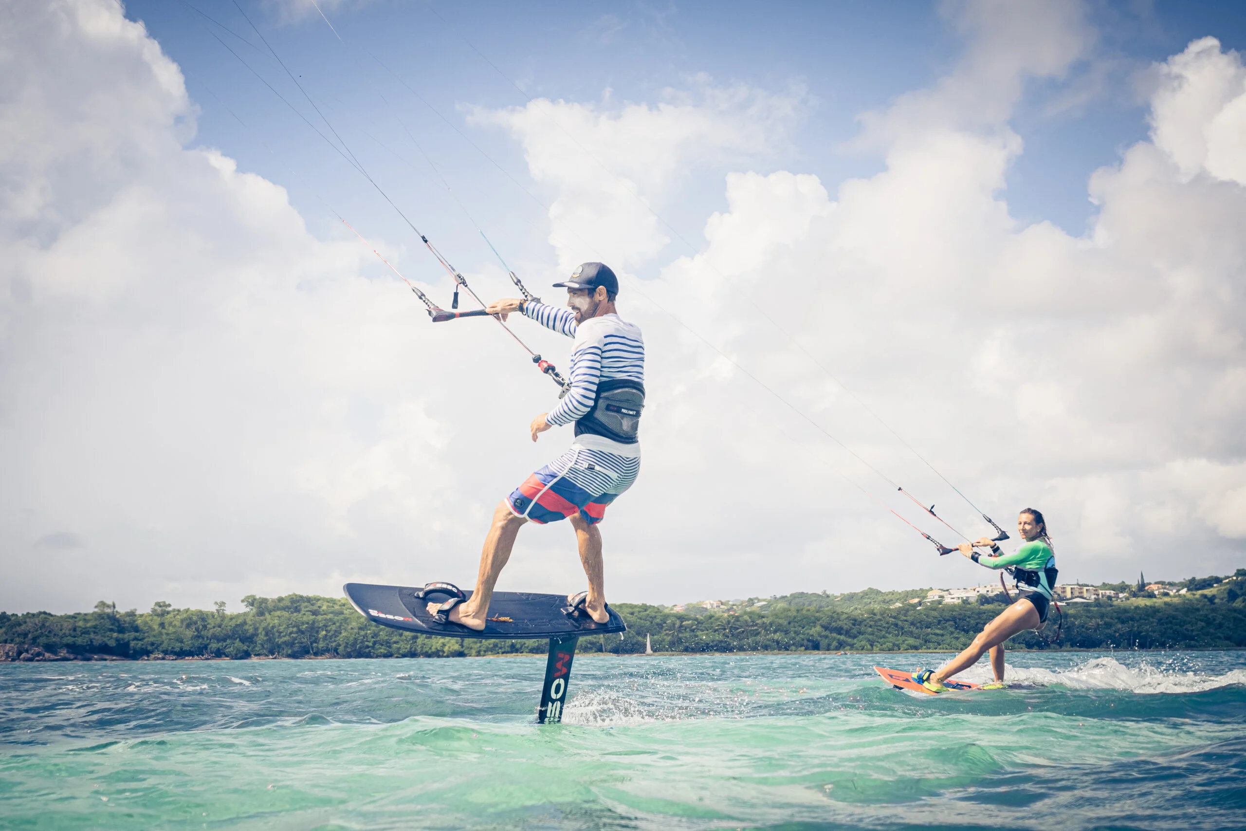 Cours de kitesurf foil